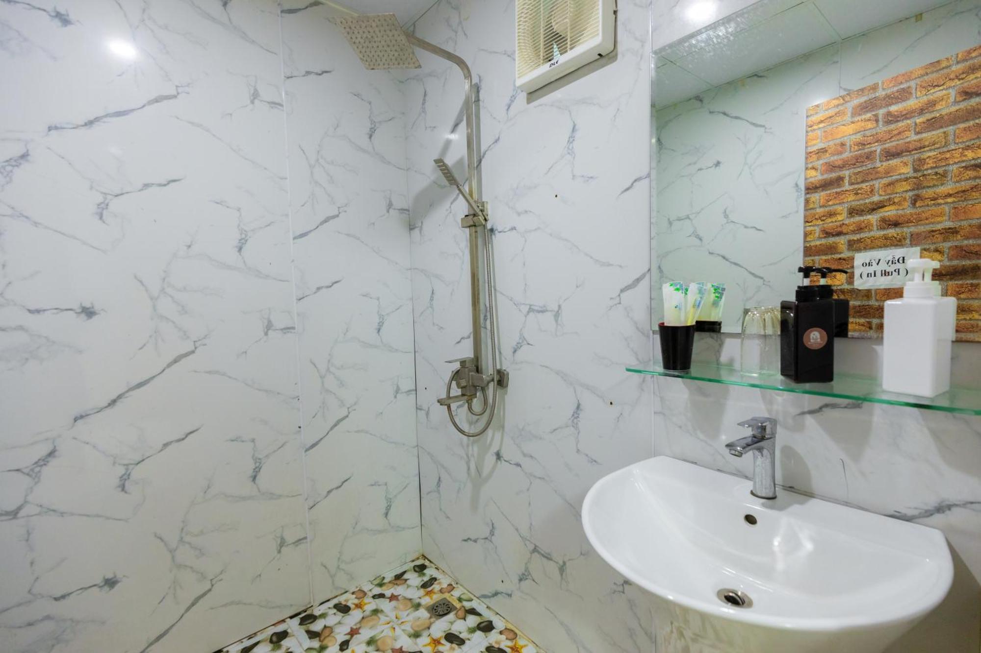 Victor Charlie Hostel Dong Khe Sau Экстерьер фото