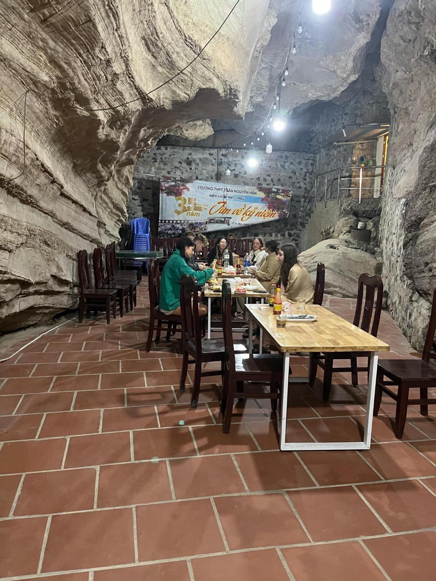 Victor Charlie Hostel Dong Khe Sau Экстерьер фото
