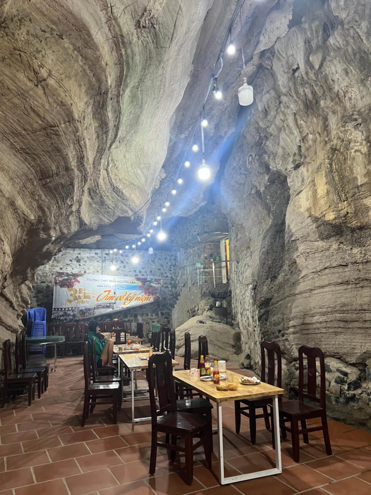 Victor Charlie Hostel Dong Khe Sau Экстерьер фото